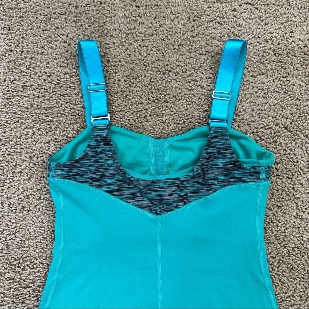 Lululemon Athletica Women's Teal Zeal Heart Shape Neckline Tank Top sz 4 - Picture 7 of 11